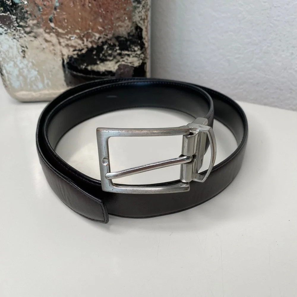 Nordstrom Reversible Leather Belt‎ Silver Buckle Classic Size 32